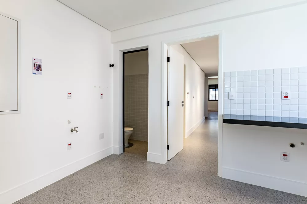 Apartamento à venda com 3 quartos, 212m² - Foto 9