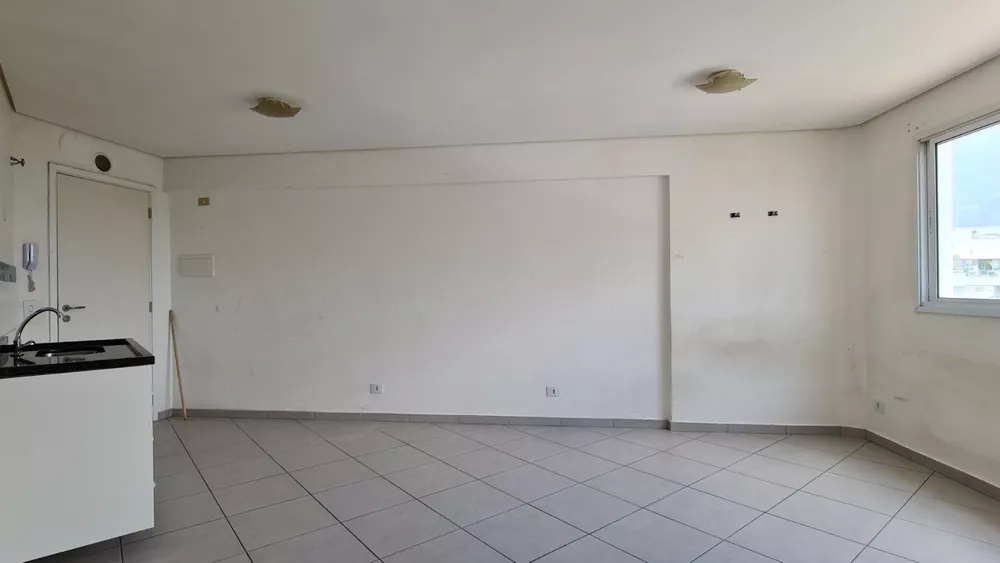 Apartamento à venda com 1 quarto, 28m² - Foto 2