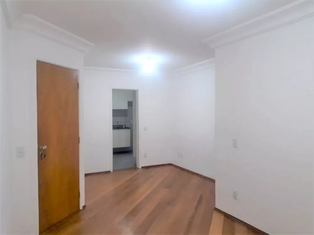 Apartamento à venda com 2 quartos, 75m² - Foto 2