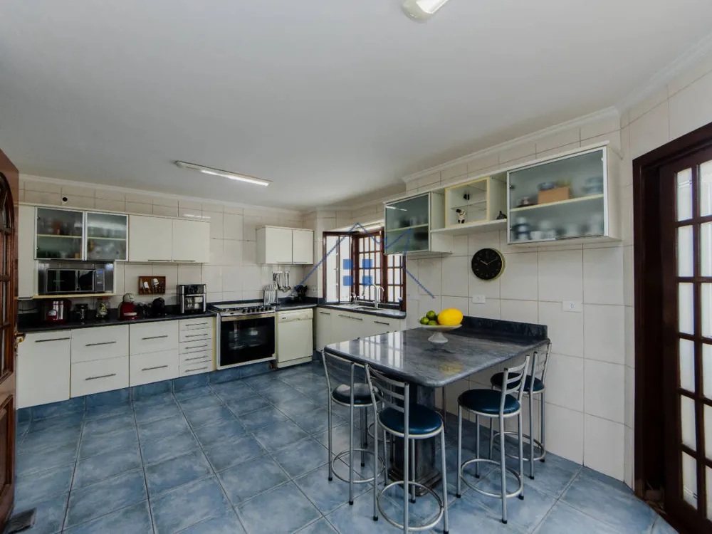 Casa, 4 quartos, 198 m² - Foto 1