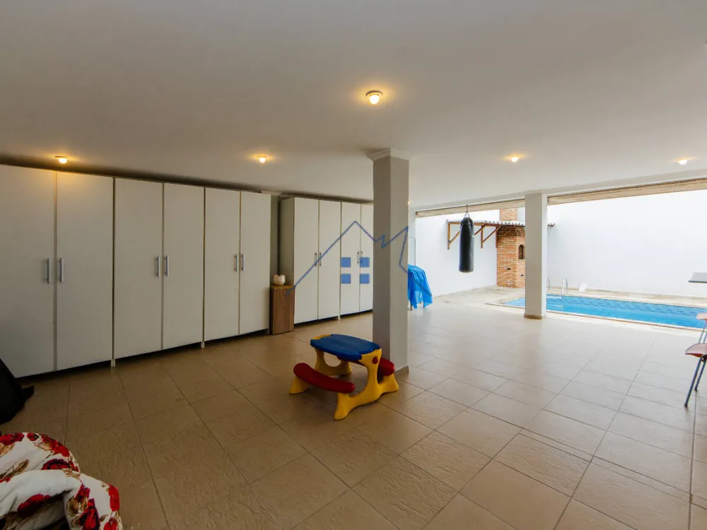 Casa, 4 quartos, 198 m² - Foto 8