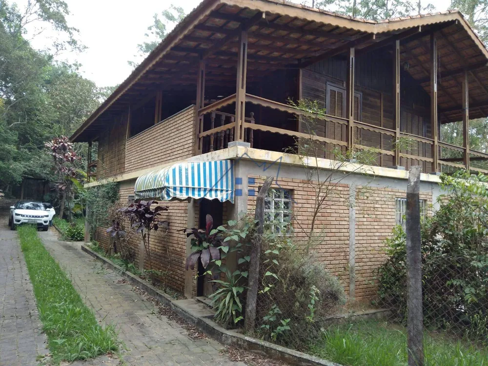 Casa, 5 quartos, 244 m² - Foto 1