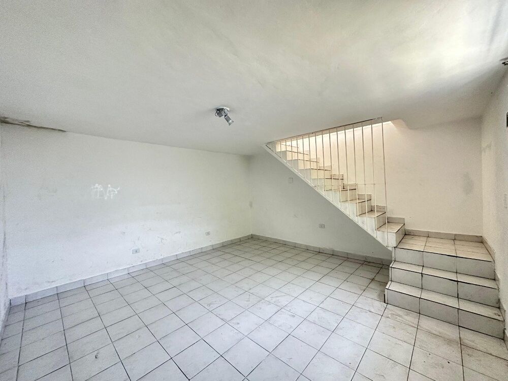 Casa à venda com 3 quartos, 158m² - Foto 4