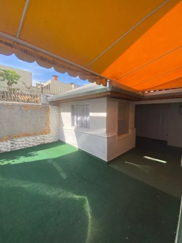 Casa à venda com 3 quartos, 225m² - Foto 4