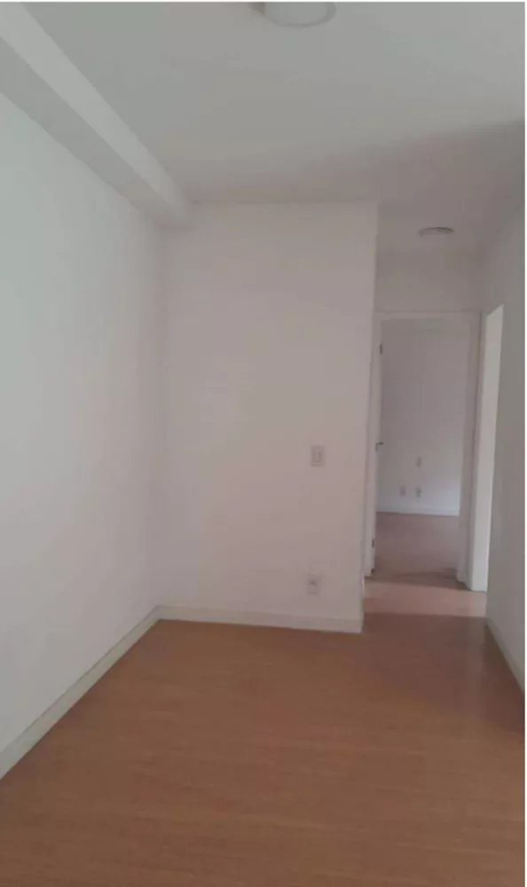 Apartamento à venda com 2 quartos, 60m² - Foto 3