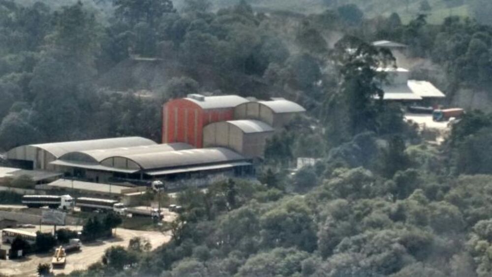 Prédio Inteiro - Foto 1