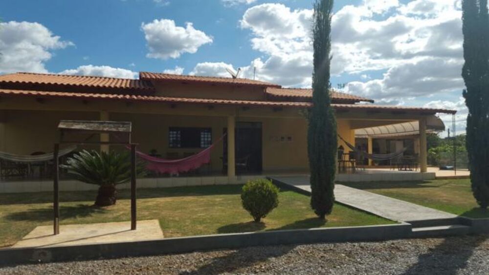 Chácara à venda com 4 quartos, 2067m² - Foto 2
