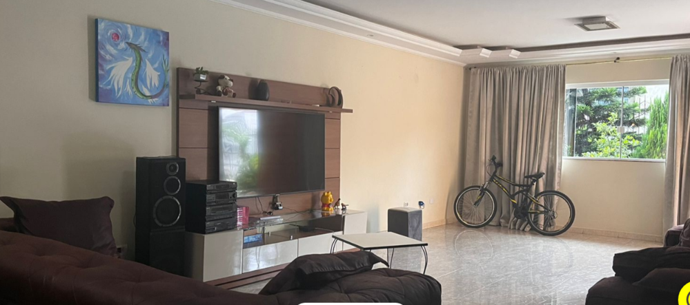 Sobrado à venda com 4 quartos, 390m² - Foto 1