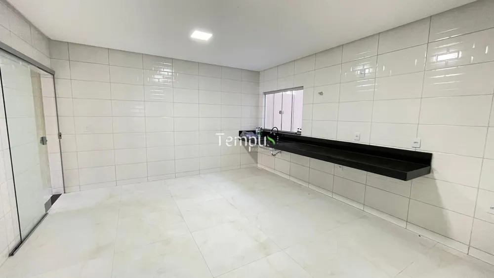 Casa, 5 quartos, 220 m² - Foto 1
