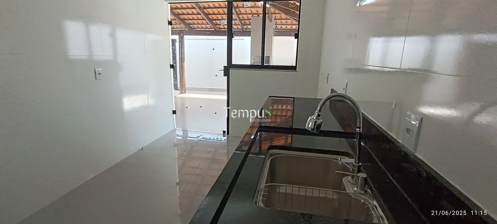 Casa, 3 quartos, 111 m² - Foto 2