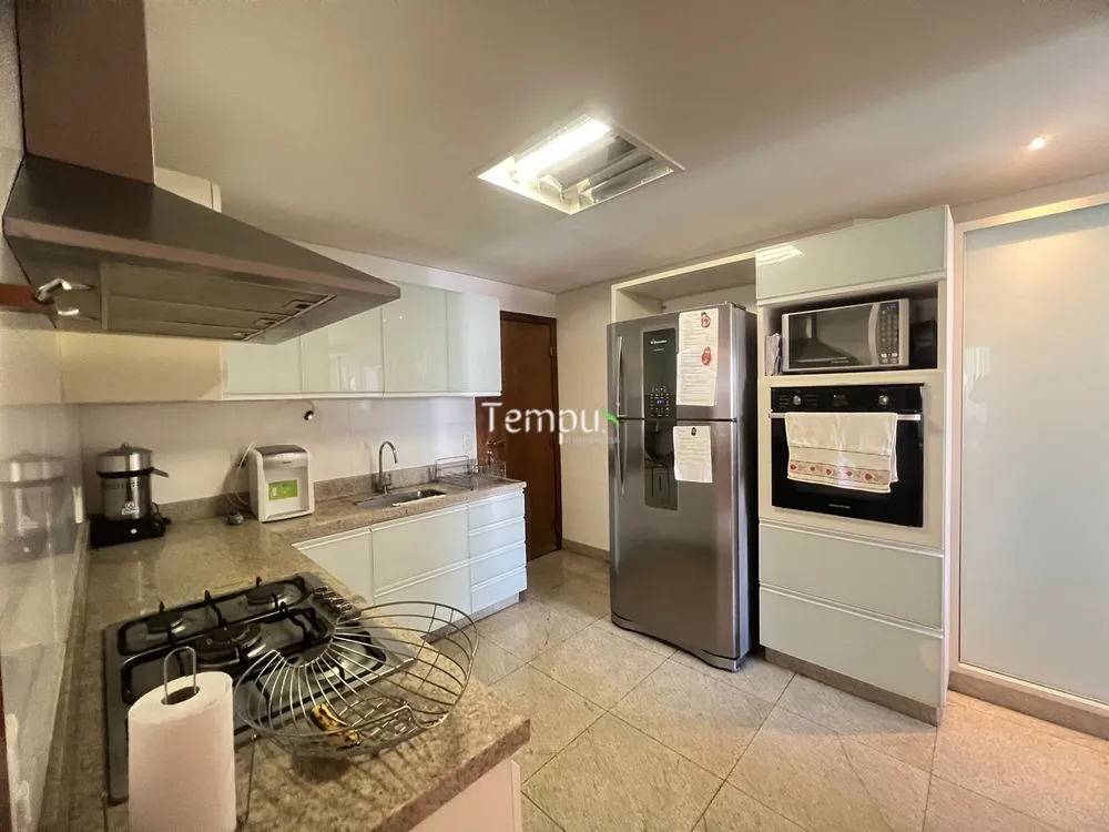 Apartamento, 3 quartos, 140 m² - Foto 1