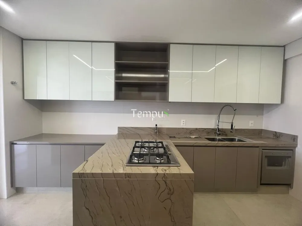 Apartamento, 3 quartos, 226 m² - Foto 4