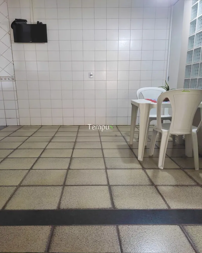Casa, 3 quartos, 250 m² - Foto 2
