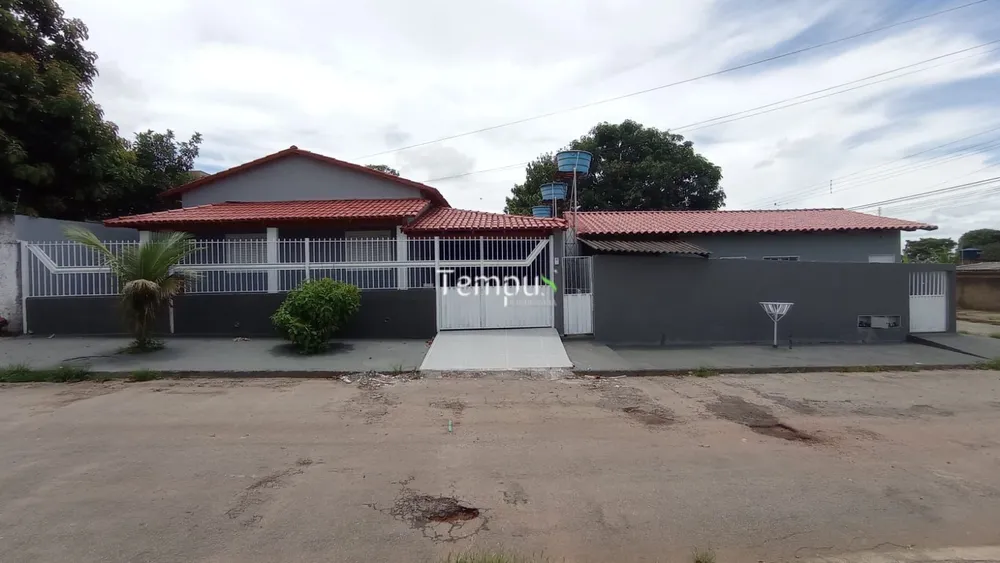 Casa, 2 quartos, 300 m² - Foto 1