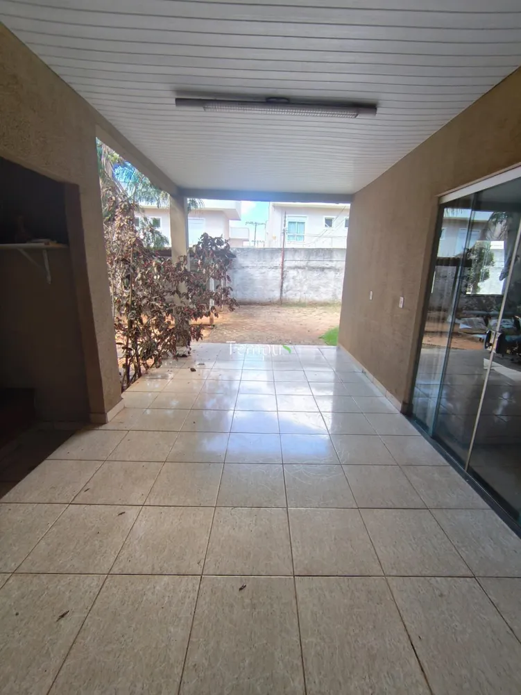 Chácara, 3 quartos, 2697 m² - Foto 8