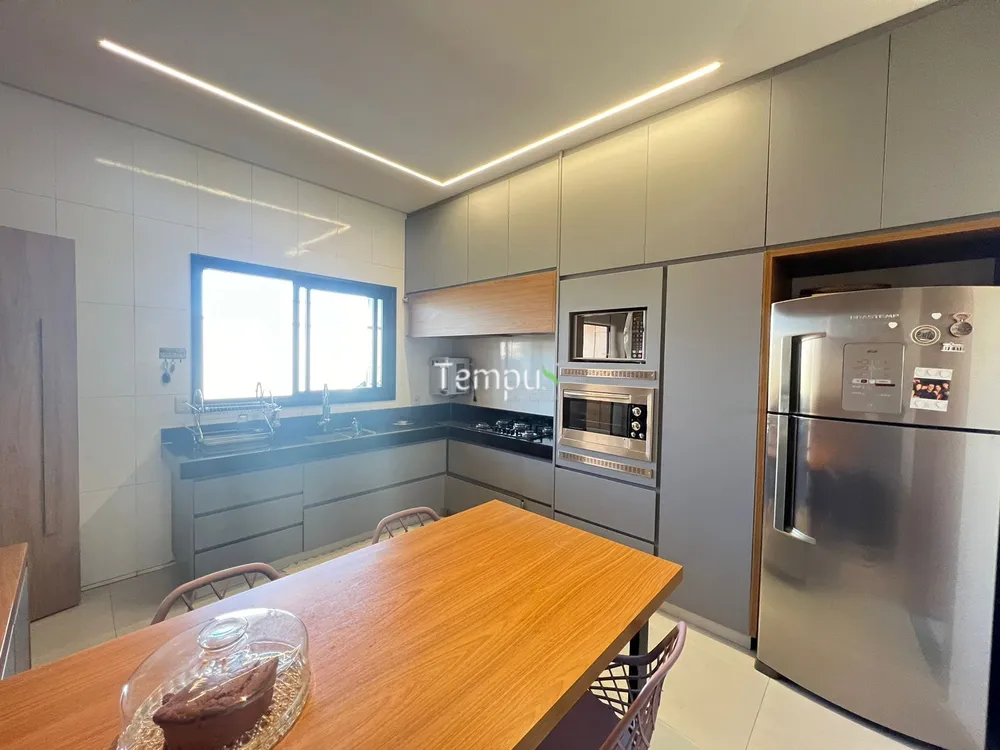 Casa, 3 quartos, 172 m² - Foto 3