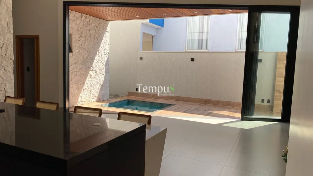 Casa, 3 quartos, 206 m² - Foto 4