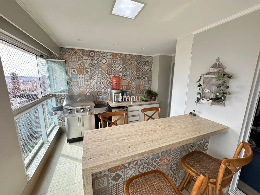 Apartamento, 3 quartos, 145 m² - Foto 2