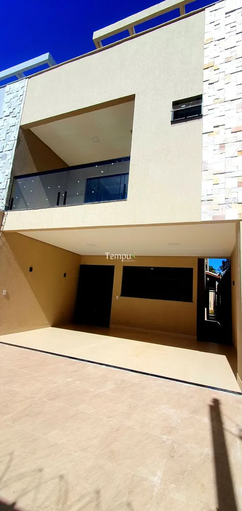Sobrado, 4 quartos, 215 m² - Foto 1