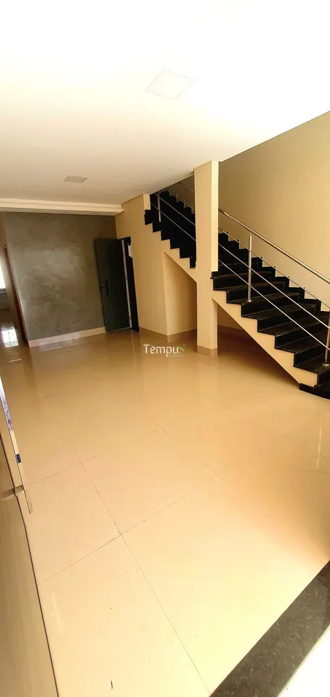 Sobrado, 4 quartos, 215 m² - Foto 3