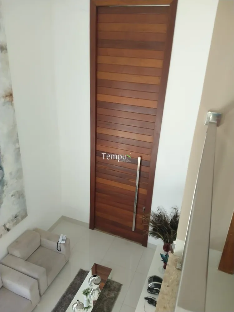 Casa, 4 quartos, 290 m² - Foto 1