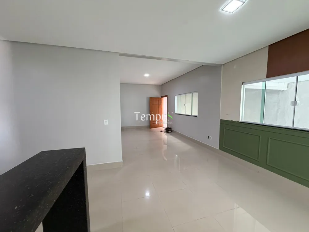 Casa, 3 quartos, 246 m² - Foto 3