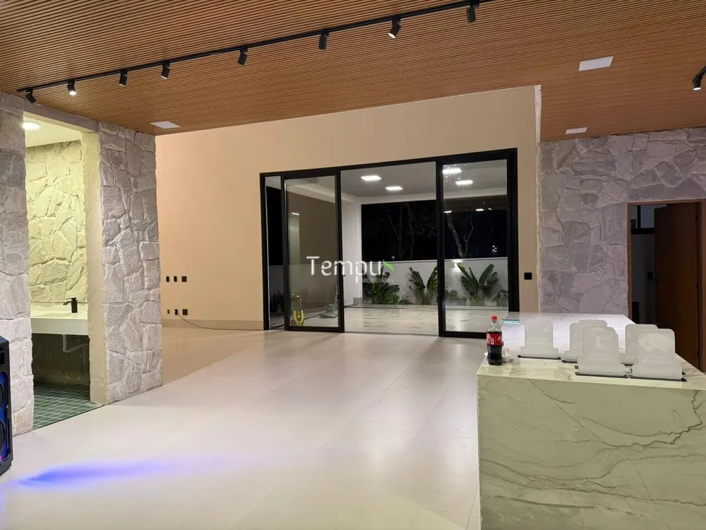Casa, 3 quartos, 274 m² - Foto 10