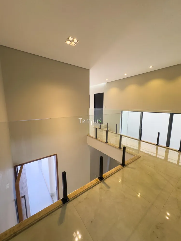 Sobrado, 3 quartos, 221 m² - Foto 2