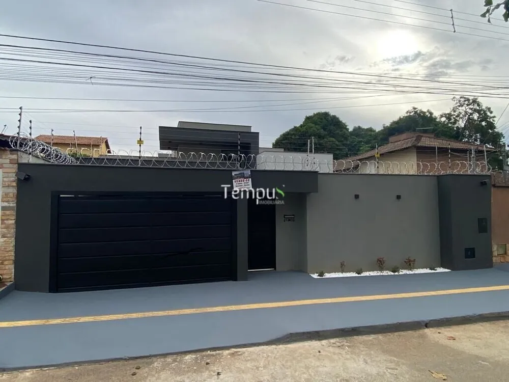 Casa, 4 quartos, 251 m² - Foto 1