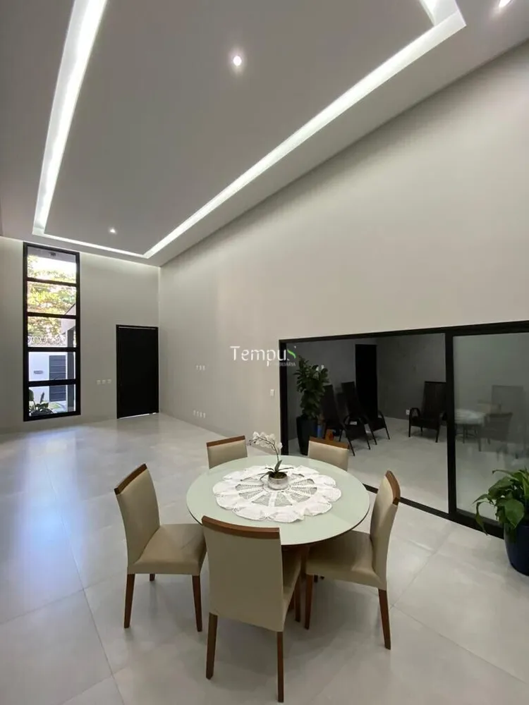 Casa, 4 quartos, 251 m² - Foto 3