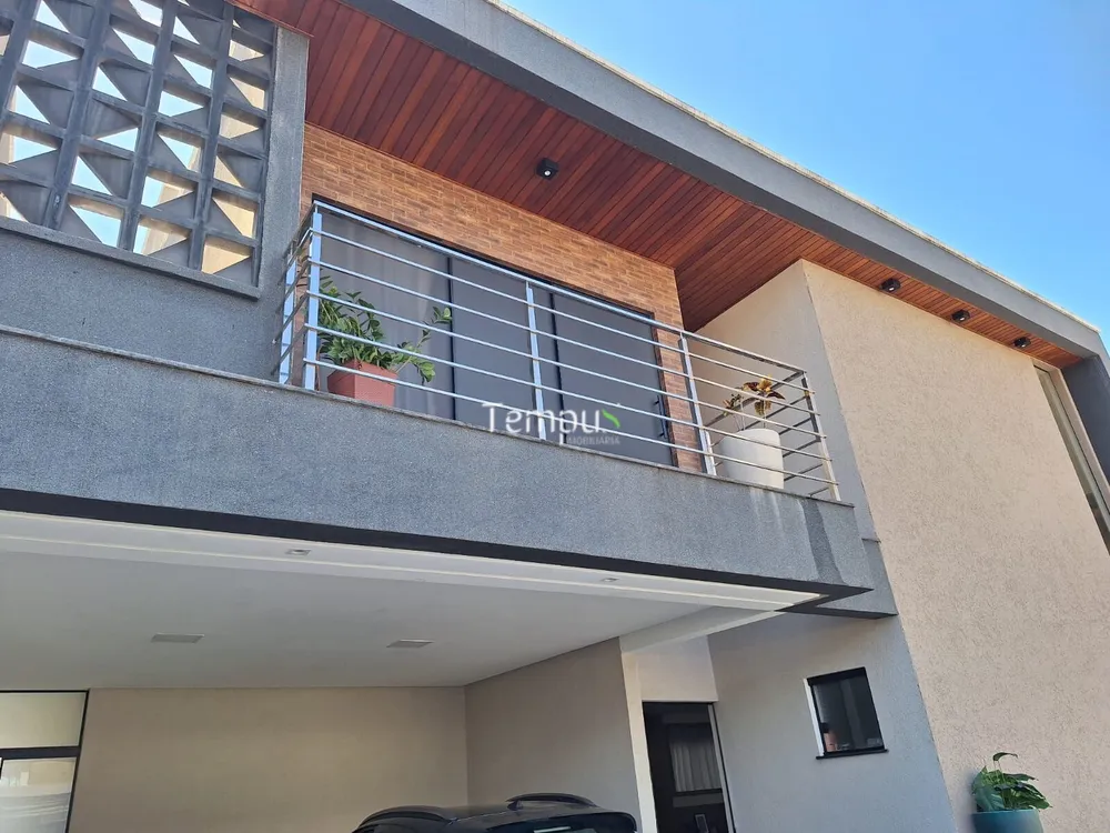 Casa, 3 quartos, 194 m² - Foto 2