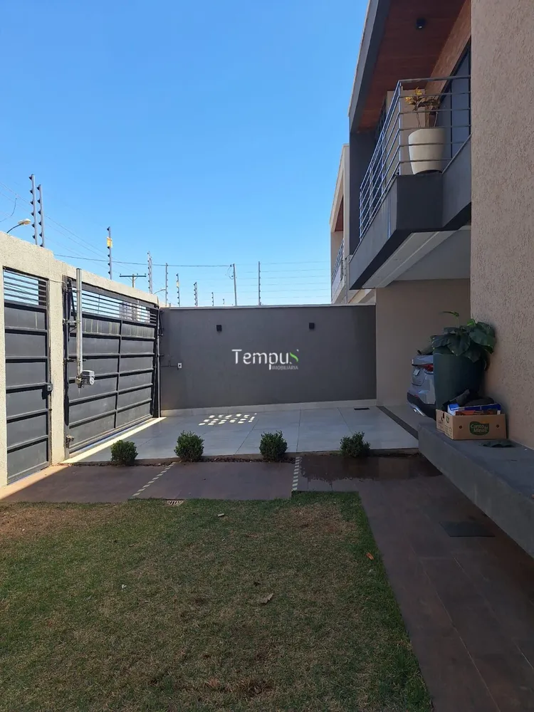 Casa, 3 quartos, 194 m² - Foto 1