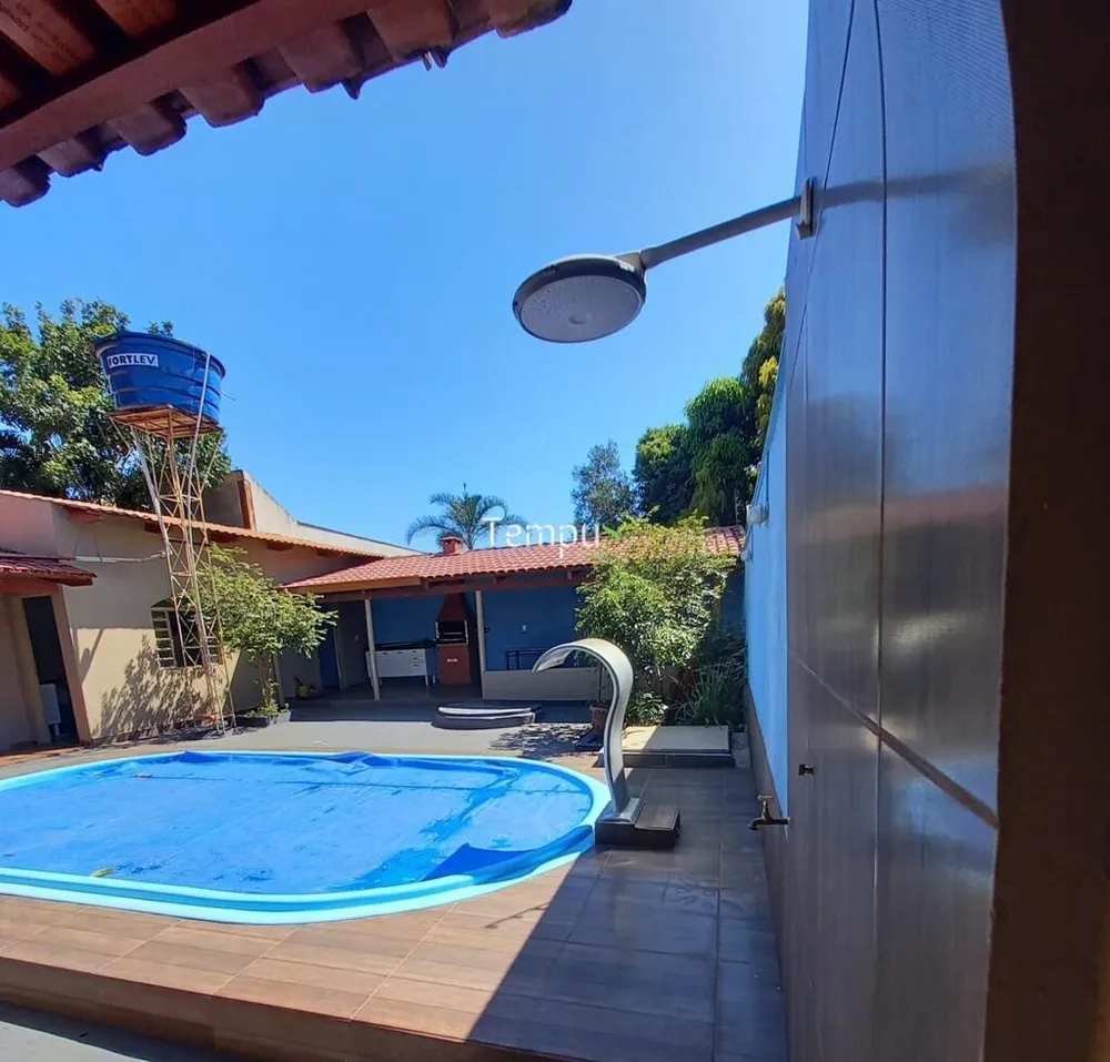 Casa, 3 quartos, 250 m² - Foto 2