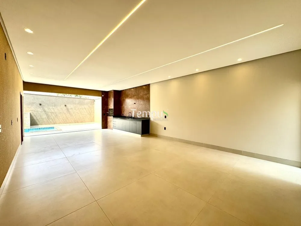 Casa, 3 quartos, 241 m² - Foto 4