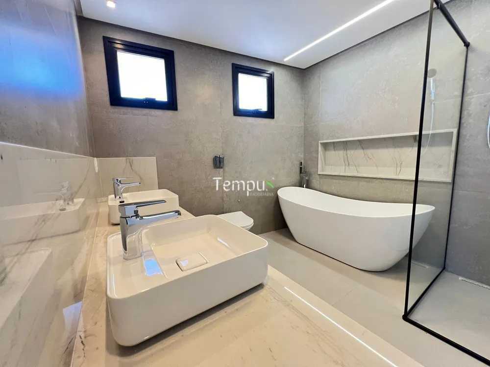 Sobrado, 4 quartos, 314 m² - Foto 2