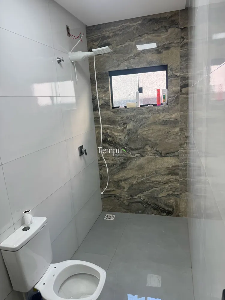 Casa, 3 quartos, 198 m² - Foto 2