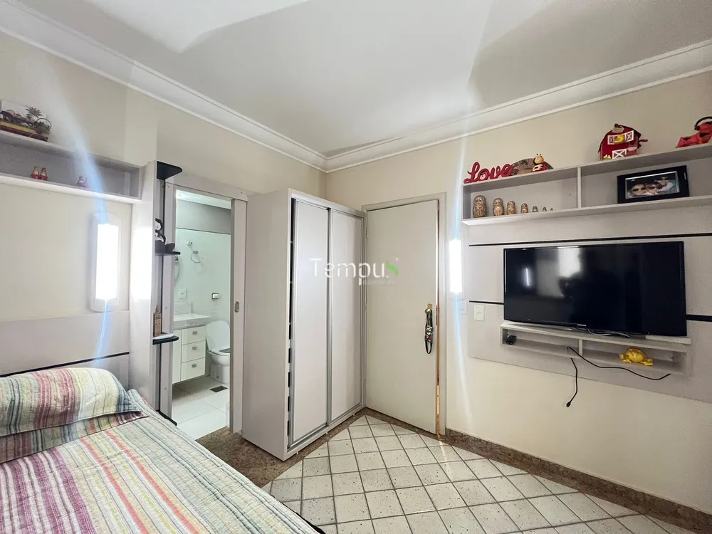 Apartamento, 4 quartos, 218 m² - Foto 4