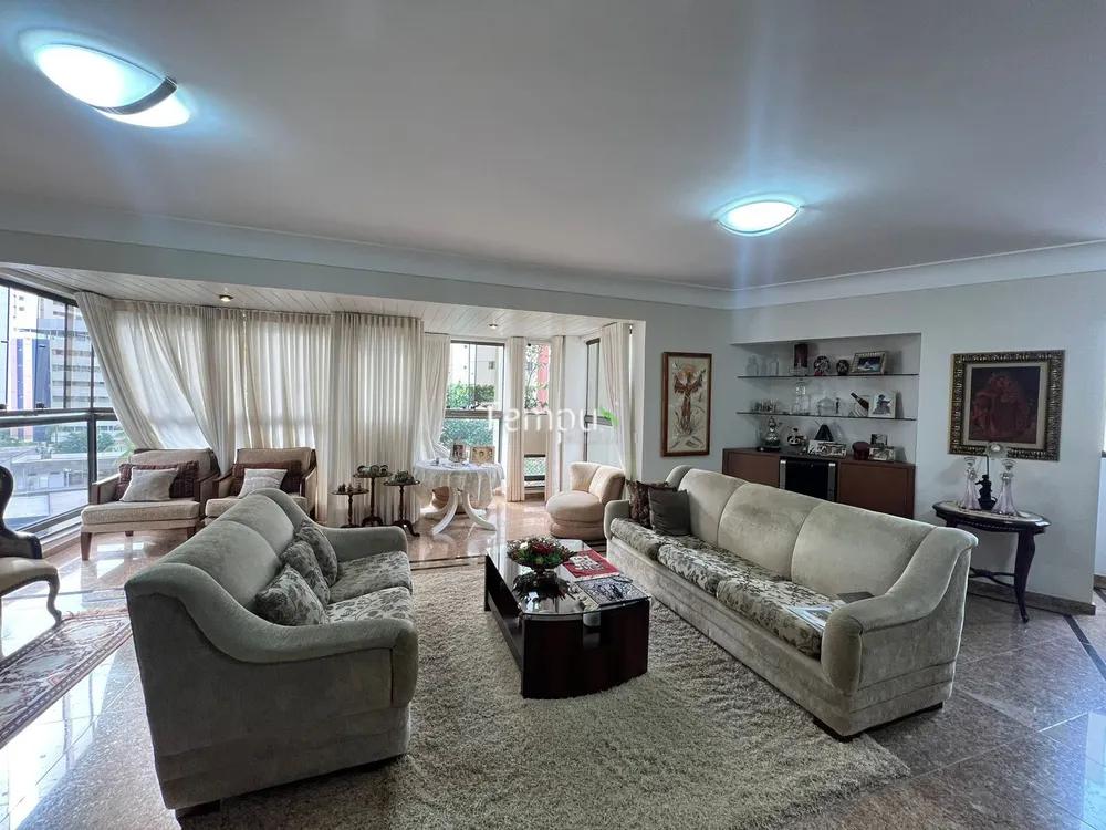 Apartamento, 4 quartos, 218 m² - Foto 1