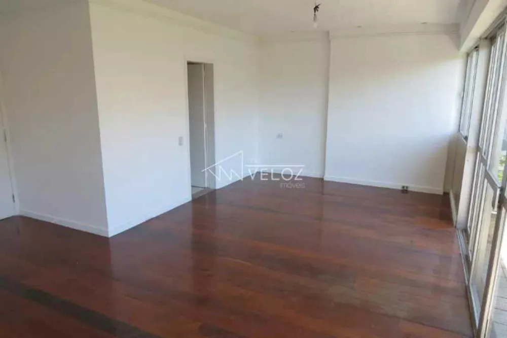 Apartamento, 3 quartos, 138 m² - Foto 1