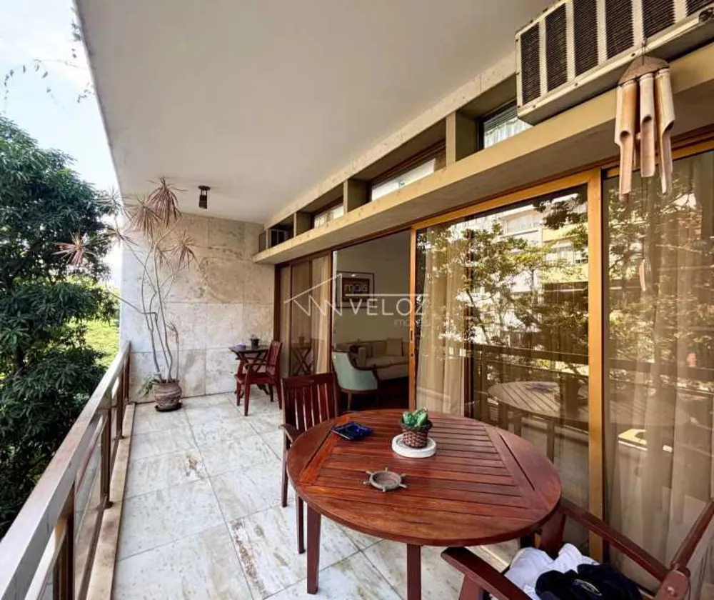Apartamento, 3 quartos, 140 m² - Foto 2