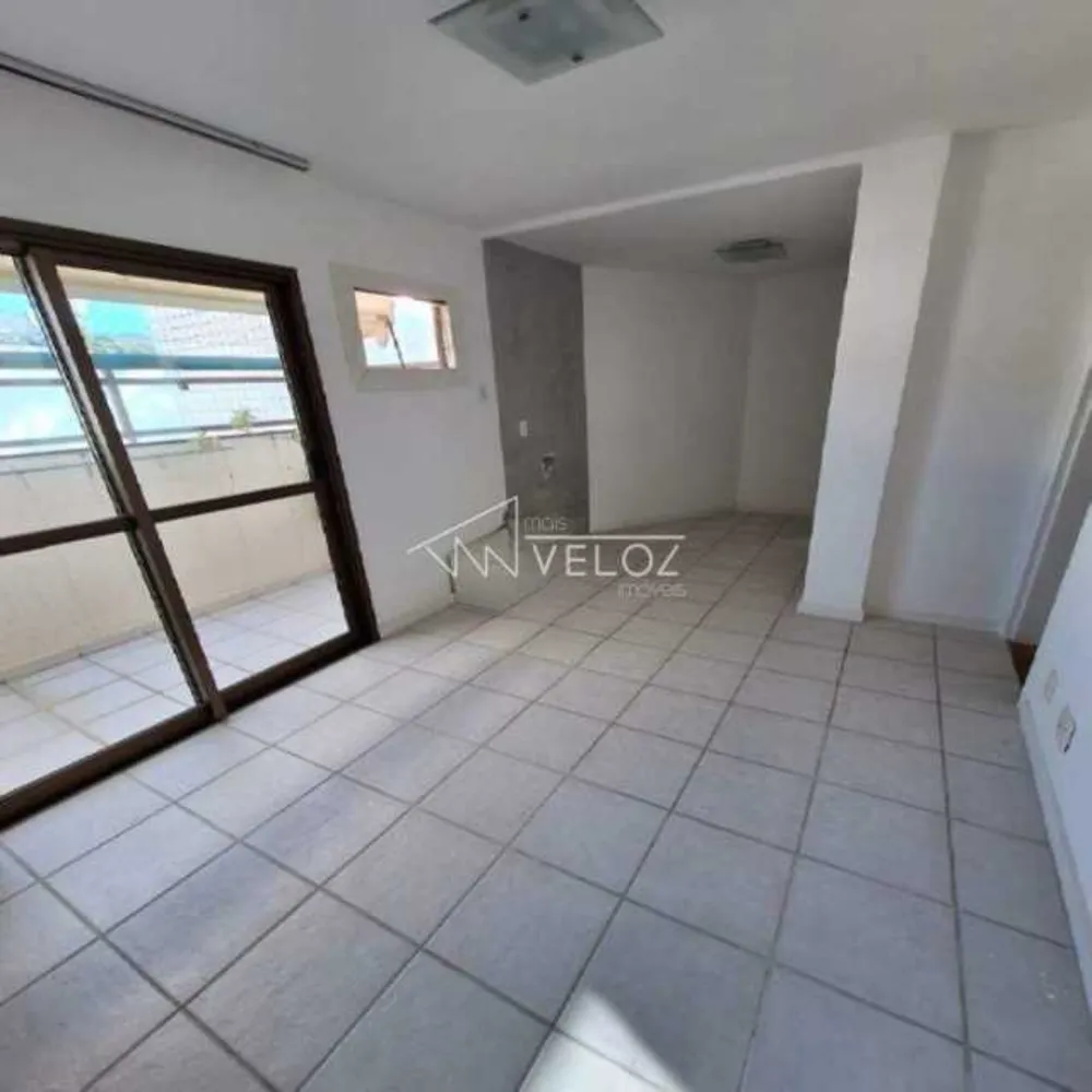 Cobertura, 3 quartos, 228 m² - Foto 3