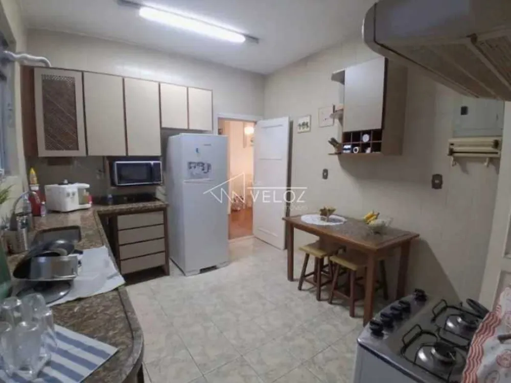 Apartamento, 3 quartos, 216 m² - Foto 5