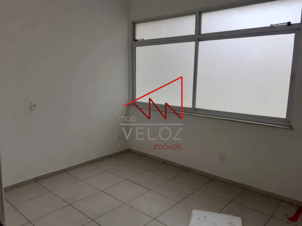 Prédio Inteiro, 28 m² - Foto 1