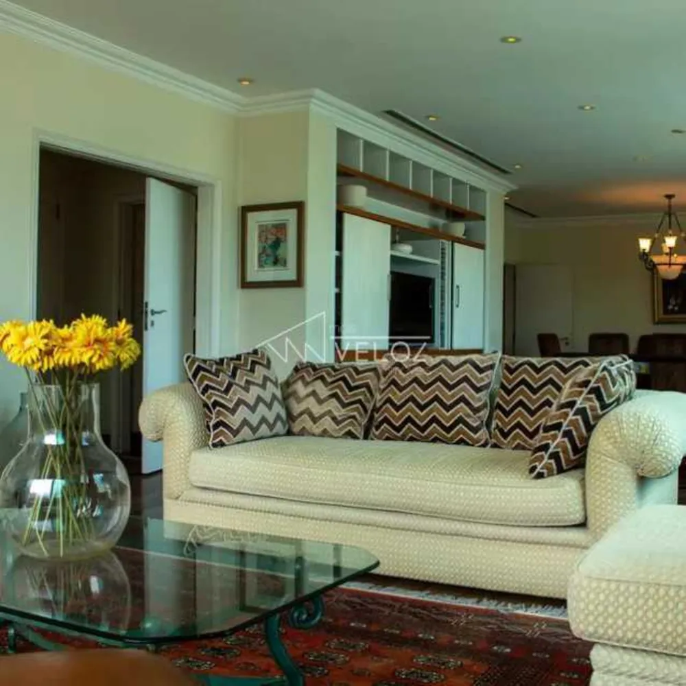 Apartamento, 4 quartos, 216 m² - Foto 2