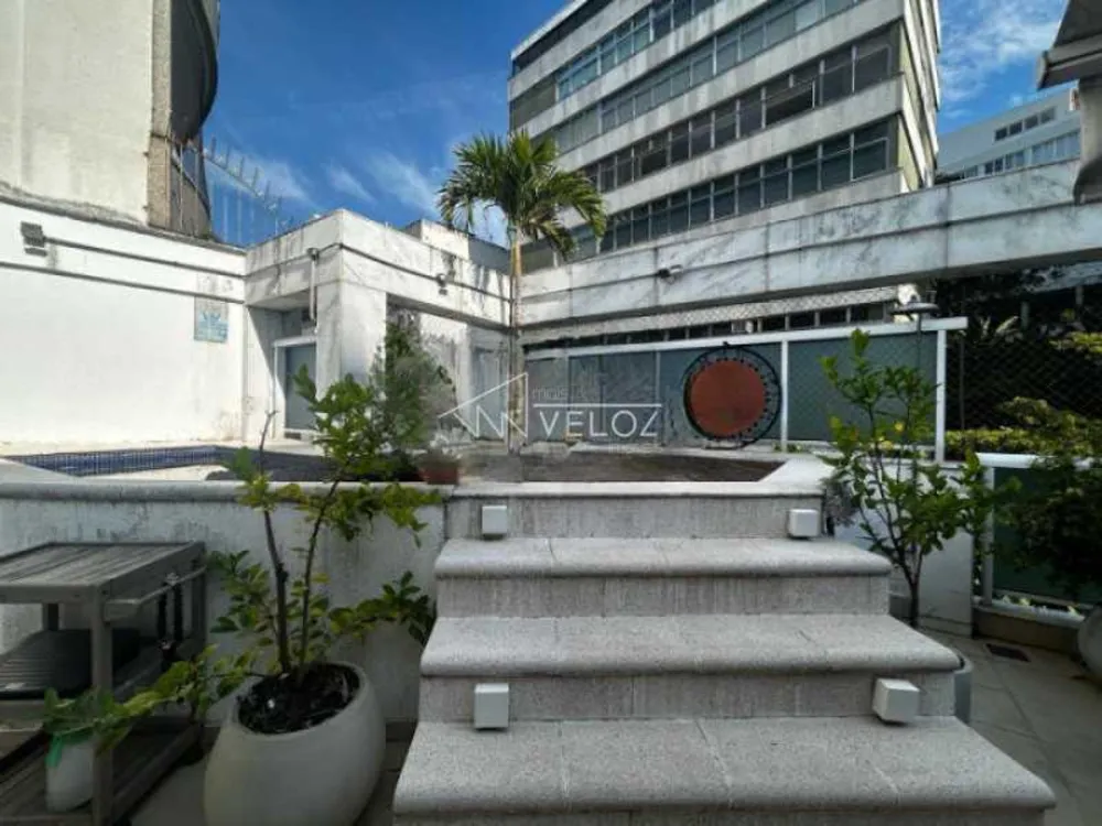 Cobertura, 3 quartos, 176 m² - Foto 2