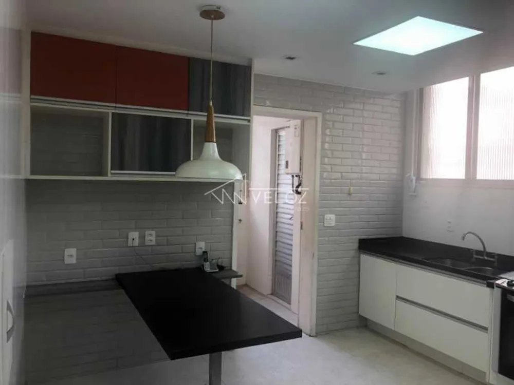 Apartamento, 3 quartos, 170 m² - Foto 2