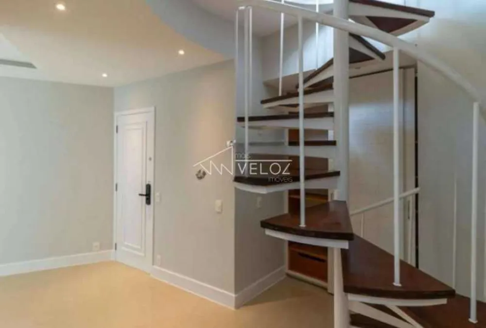 Cobertura, 3 quartos, 197 m² - Foto 1