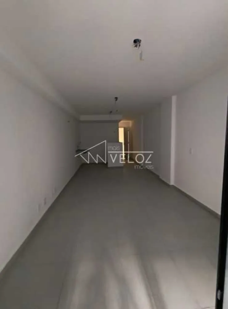 Apartamento, 1 quarto, 32 m² - Foto 2