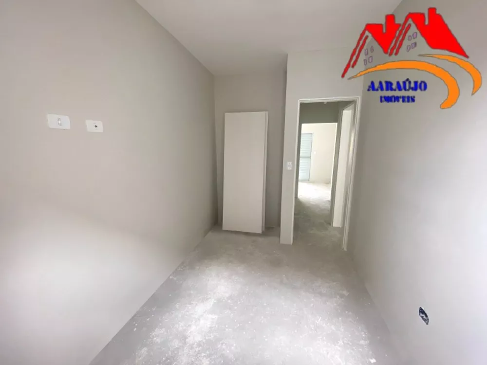 Casa à venda com 3 quartos, 135m² - Foto 2