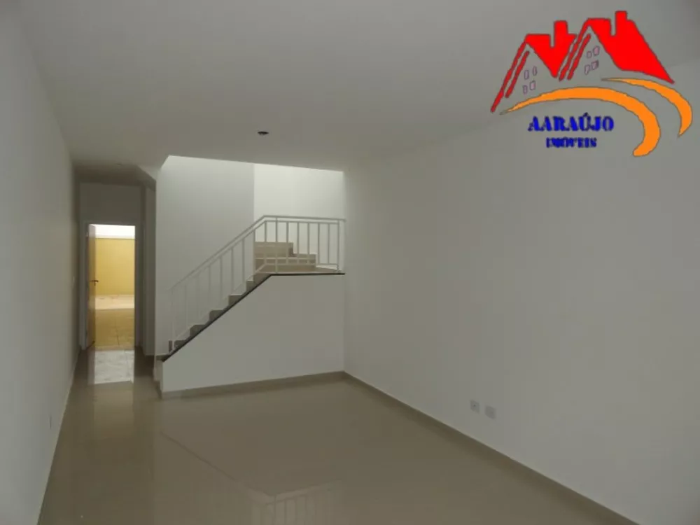 Casa à venda com 3 quartos, 145m² - Foto 2